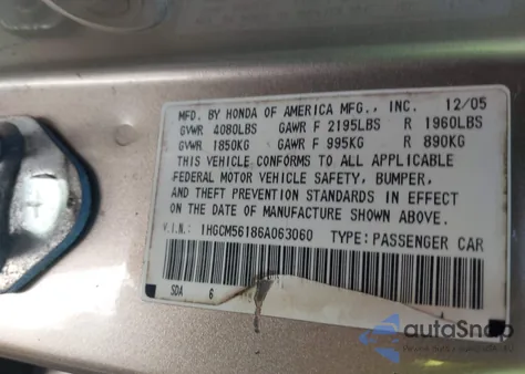 2006 Honda Accord 2.4 Vp z USA, uszkodzony, nr VIN 1HGCM56186A063060